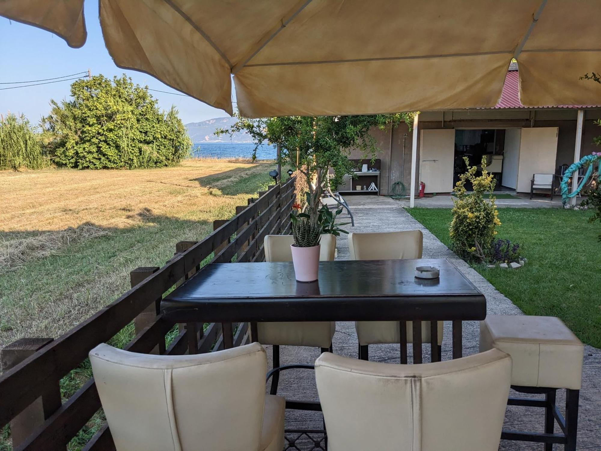Nafpaktos Beach Apartment Ngoại thất bức ảnh